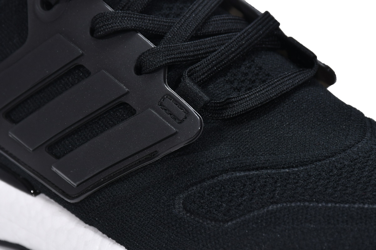 Adidas UltraBoost 22 'Black White' GX3062 - Sleek and Stylish Running Shoes