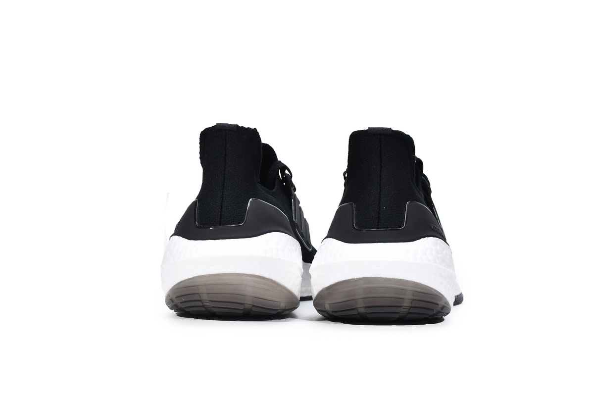 Adidas UltraBoost 22 'Black White' GX3062 - Sleek and Stylish Running Shoes